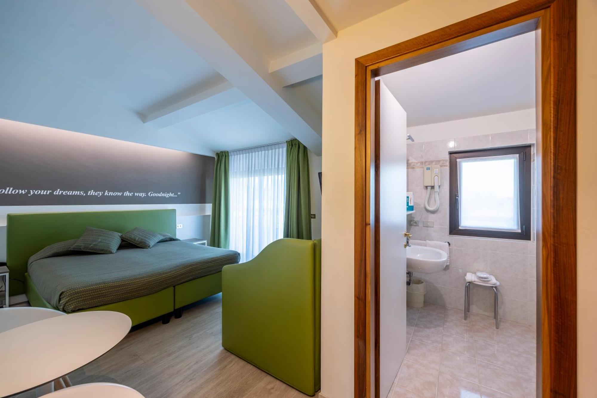 Hotel Ideal Sirmione Exterior foto